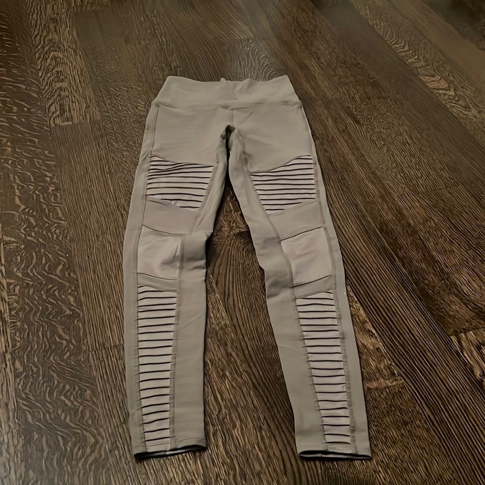 Alo Yoga Moto Legging size Small in khaki color